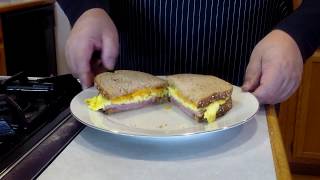 Recipe  Healthy Breakfast sandwich  How to make Scrambled eggs  Ham and Cheese  with 2 eggs [upl. by Perr374]