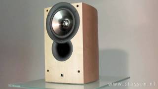 Kef iQ3 [upl. by Ahsit]