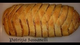 POLPETTONE RIPIENO IN CROSTATA DI PASTA SFOGLIA AL FORNO [upl. by Yurik]