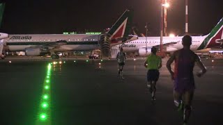 Linate Night Run a Milano in 2000 alla maratona sulla pista di decollo [upl. by Haneen576]