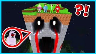 MIPAN amp ZUZUZU MENEMUKAN TEBING YANG PUNYA WAJAH SERAM DI MINECRAFT SURVIVAL TEBING BERHANTU [upl. by Thetisa]