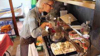 Cours de cuisine aux halles de Sète  Bourride de baudroie [upl. by Yanad]