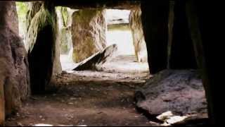 Dolmen di BRETAGNA Roche aux Fèes [upl. by Chico]