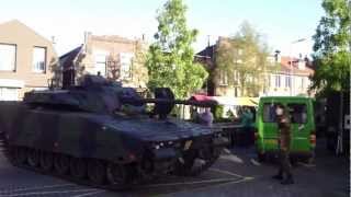 Aankomst CV90 in Zwijndrecht [upl. by Edrock]