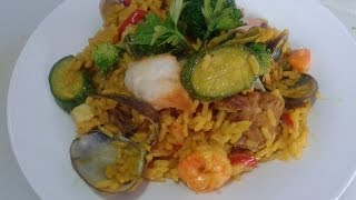 Paella valenciana Receta 45 comida española [upl. by Koo992]