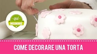 Come decorare una torta con pasta di zucchero [upl. by Umberto]