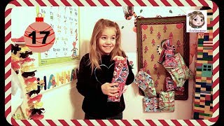 ADVENTSKALENDER 2018 ÖFFNEN TAG 17 ⛄️ Was für ein Geschenk versteckt sich im Kalender [upl. by Tomasina]