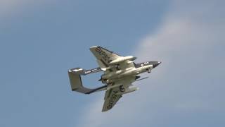 Last Display before crash landing  Sea Vixen Foxy Lady XP924  Duxford Air Festival 2017 [upl. by Nanerb]