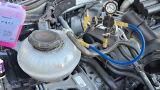 Skoda Octavia III 14 TSI  Coolant change [upl. by Mauralia698]