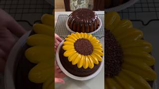 Chocolate Cake  Sunflower Cake  How to decorate Chocolate cake delicious yummyfood chocolate [upl. by Lrub]