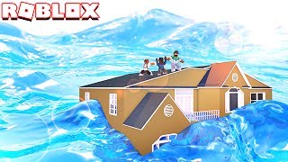 SURVIVE THE FLOOD IN ROBLOX [upl. by Pozzy]