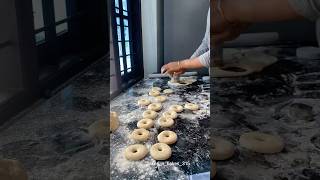 250 donuts ഉണ്ടാക്കാം donuts donut cakeshorts shorts trendingcake shortsviral donutrecipe [upl. by Siroled431]