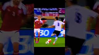 Ozil bounce neymar futbol football messi soccer edit ozil [upl. by Aerdnod]