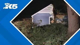 Redmond residents work together after bomb cyclone damage [upl. by Laenej]