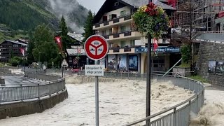 Unwetter in der Schweiz Zermatt von Außenwelt abgeschnitten [upl. by Arondel]