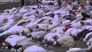 Thousands of Muslims pray outside Mosque in Mecca ahead of Hajj pilgrimage [upl. by Notse244]