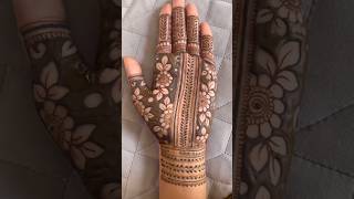 Simple mehndi design❤️ mehndi youtubeshorts shorts viralshort trending avheenaartist foryou [upl. by Catt]