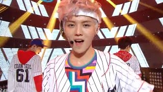 【TVPP】EXO  Growl White Uniform Ver 엑소  으르렁  Show Music Core Live [upl. by Druci]