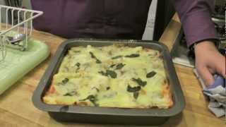 RICETTE DA SBALLO LASAGNA ALLE ZUCCHINE CON BESCIAMELLA SUGO FUNGHI PROSCIUTTO E PROVOLA [upl. by Gussie]