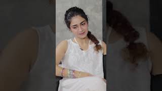 Hajra Yamin Ko Sumbal Jesi Larkiyan Kiun Nahi Pasand😐😐noorjahan kubrakhan hajrayamin  SB2Q [upl. by Mount339]