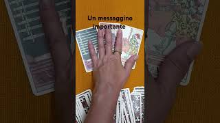 Un messaggino importante interattiva tarot oracoli letturatarocchi tarocchi [upl. by Leah298]