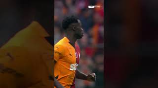 👀 Abdülkerim Bardakcı ve Davinson Sanchezden arka arkaya röveşatalar shorts galatasaray [upl. by Ynaffik41]