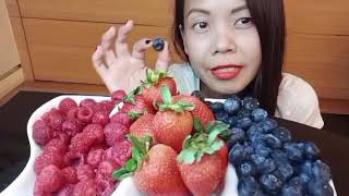 BERRIES FRUIT JUMBO PLATTER  MUKBANG  RASPBERRY STRAWBERRY BLUEBERRY   Tiina Adolfo [upl. by Francklyn970]