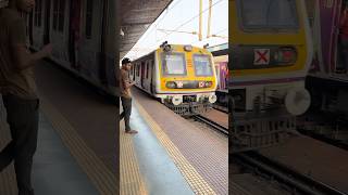 Bandra Local Train Departure from Sandhurst Road Railways Station Mumbai [upl. by Torbart]