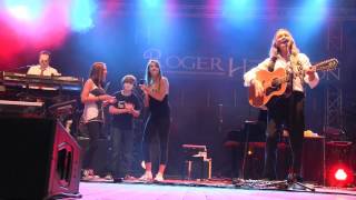 Roger Hodgson amp THE THREE GEES give a little bit LIVE [upl. by Lindi]