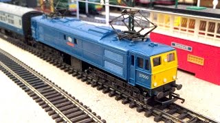 Triang Hornby R351 EM2 Electra and R402M Travelling Post Office [upl. by Yrffoeg136]