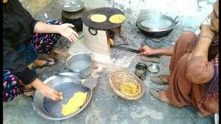 Makki ki roti prepared by my mother in desi style😍 VillageRural life of Punjab India [upl. by Blanding]