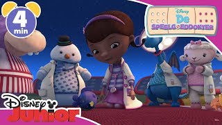 De Speelgoeddokter  Magisch Moment Het badkuipmeer  Disney Junior BE [upl. by Nohcim]