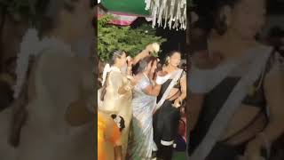 kinnaron ka dance kise ke bhi badhai Lene jaati Hai tab Aisa dance karti hai [upl. by Ydnew]