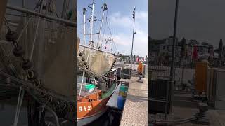 Krabbenkutter Bremerhaven trending music travel [upl. by Goldie]