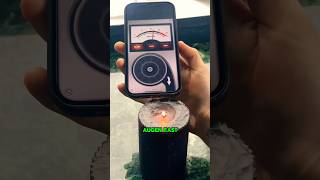 Kerze mit Smartphone Lautsprecher auspusten😨💨🔥 smartphonetricks kerze auspustenlautsprecher [upl. by Joliet]