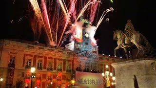 Campanadas de Madrid 2020 recibiendo el año nuevo en Sol [upl. by Cyrilla]