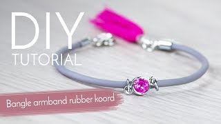 Sieraden maken met Kralenwinkel Online  Bangle armband rubber koord [upl. by Anis131]