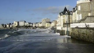 grandes marées à Saint Malo Avril 2016 [upl. by Gokey407]