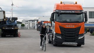 Abbiegeassistenten LKW  Universal Transport  dont worry  be Safe [upl. by Stauder]