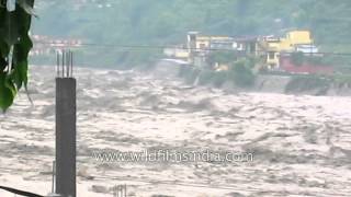 Heavy flow of river Ganga due to flood water in Gyansu Uttarkashi [upl. by Emorej]