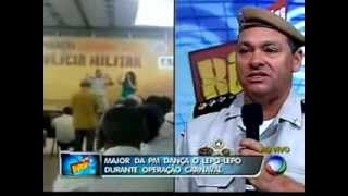 MAJOR ESTRELA DANÇA FARDADO O quotLEPO LEPOquot DO CARNAVAL E TOCA O quotLEPO DO CAJADO DA LEIquot NOS BANDIDOS [upl. by Joappa]