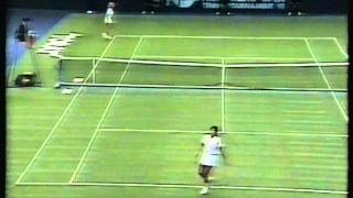 WTA Tokyo 1991 QF Sabatini d Graf  Graff denies handshake at the net and runs off court [upl. by Ailad]