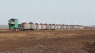 Peat Railway Light Railway Moorkultur Koch Loading in the moor [upl. by Eamanna]