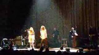 Robert Plant Alison Krauss Black Dog [upl. by Miarhpe21]