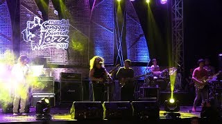 Pusakata  Untuk Perempuan Yang Sedang Di Pelukan  Senggigi Sunset Jazz 2018 HD [upl. by Tnecnivleahcim470]