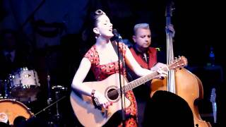 Imelda May  Im Alive  Knust Hamburg  211110 [upl. by Ambrogio]