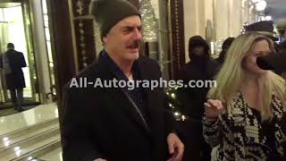 Chris Noth Mr Big  signing autographs in Paris Part 1 [upl. by Shaughnessy]