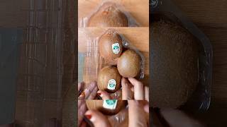 Kiwi fruit cutting skills short asmr kiwi yummy food [upl. by Birkle286]