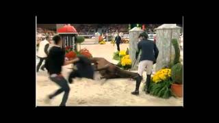 20111106 Sir Hickstead Olympic Showjumper died in Verona [upl. by Kallista]