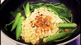 Spinach and Instant Noodle [upl. by Parthenia]